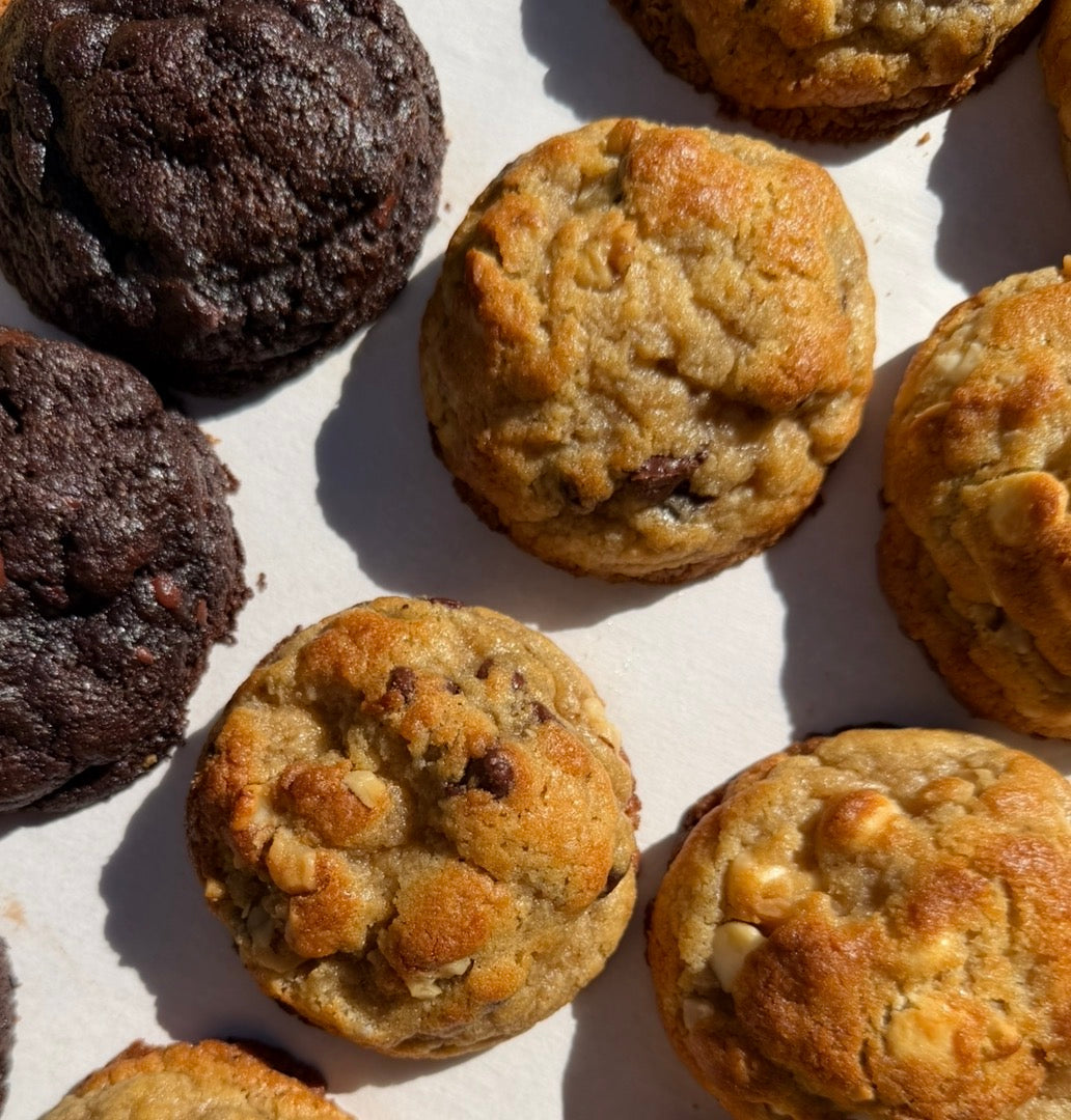 The Classic Cookie Box